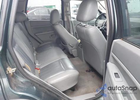 2005 Jeep Grand Cherokee Laredo from USA, damaged, VIN 1J4HS48N25C657922